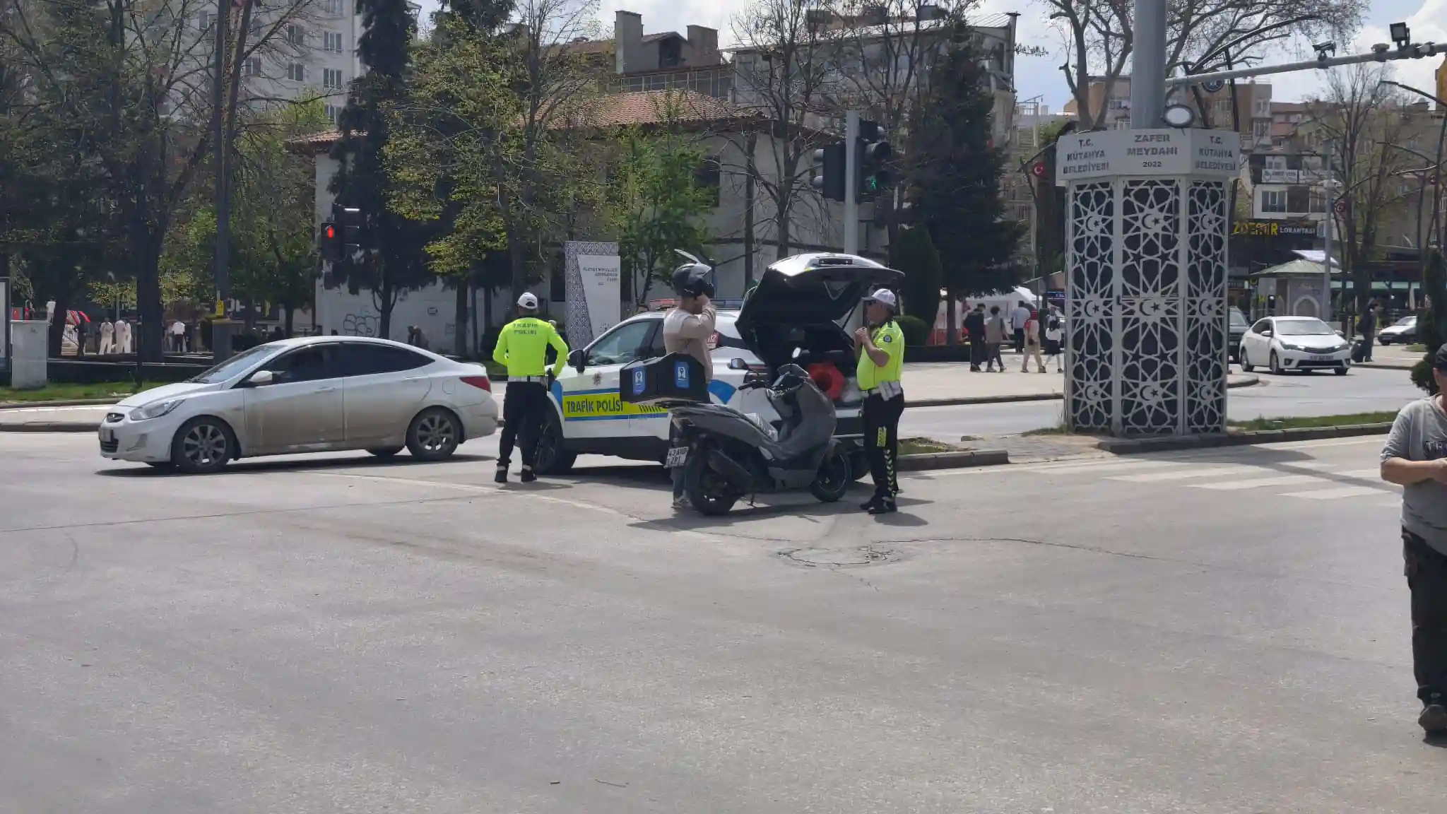 Kütahya’da Polis Ekipleri Denetime Devam Ediyor 1