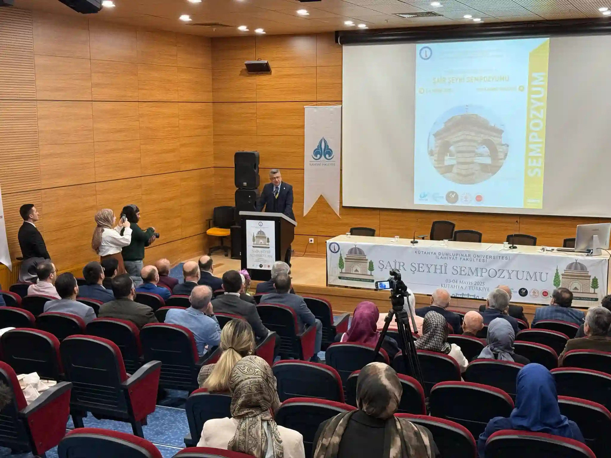 Kütahya’da Şair Şeyhi Ve Eserleri Konuşuldu 1