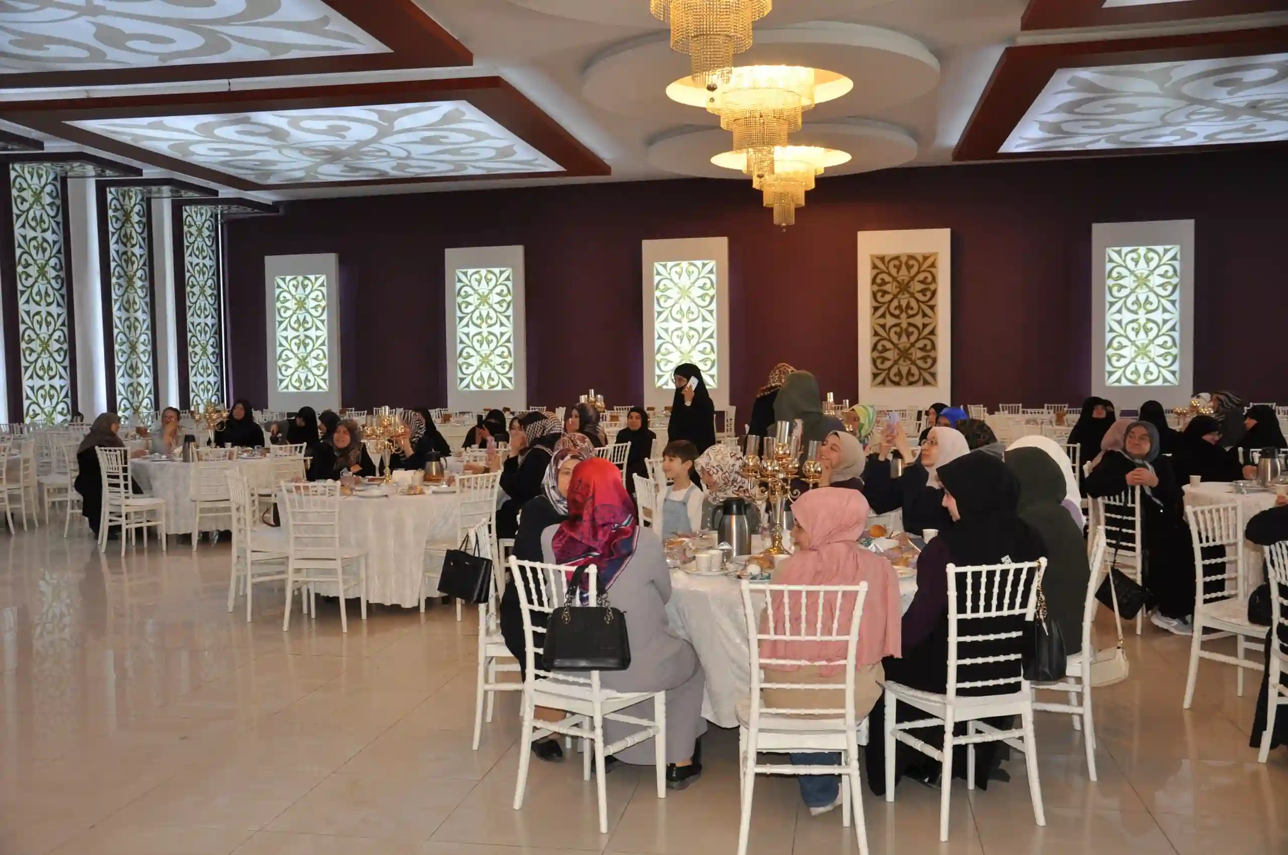 Kütahya’da Stk Üyeleri Gazze Için Bir Araya Geldi 