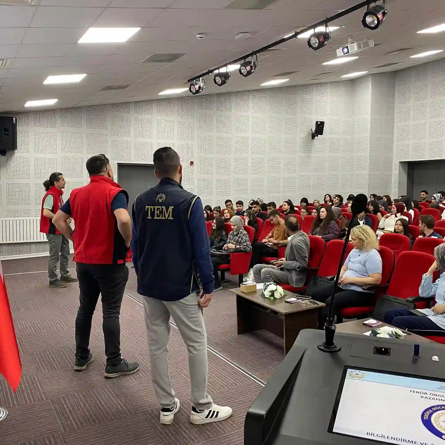 Kütahya’da Tem Ekipleri, Öğrencilerle Buluştu