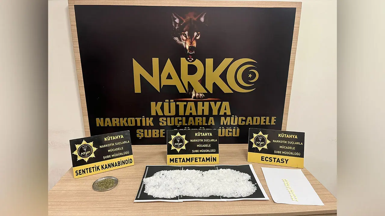 Kütahya'ya Uyuşturucuyu Sokamadan Yakalandılar4