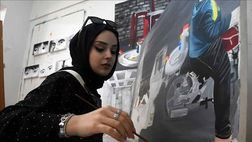 Makine Mezunu Genç Sanatçı Hiperrealist Resimleriyle Ödül Kazandı3