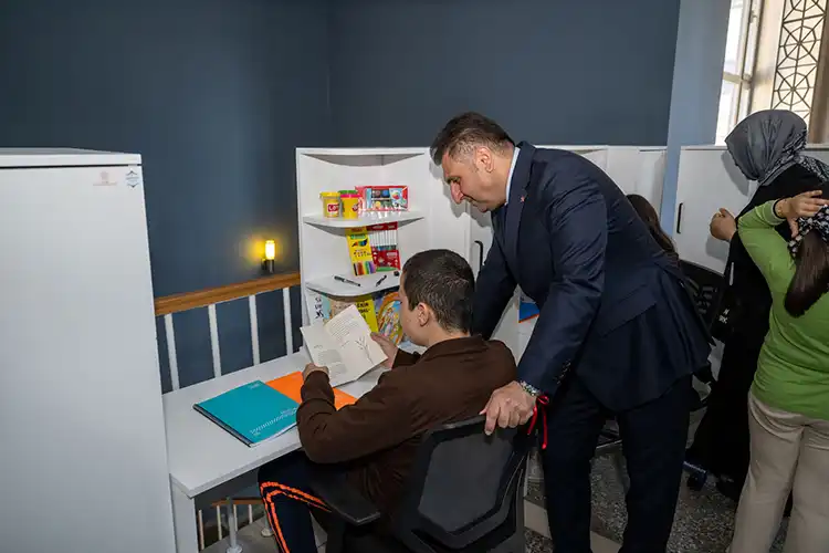 Meslek Liseleri, Ihtiyaç Sahibi Öğrencilere Çalışma Alanı Tasarladı1