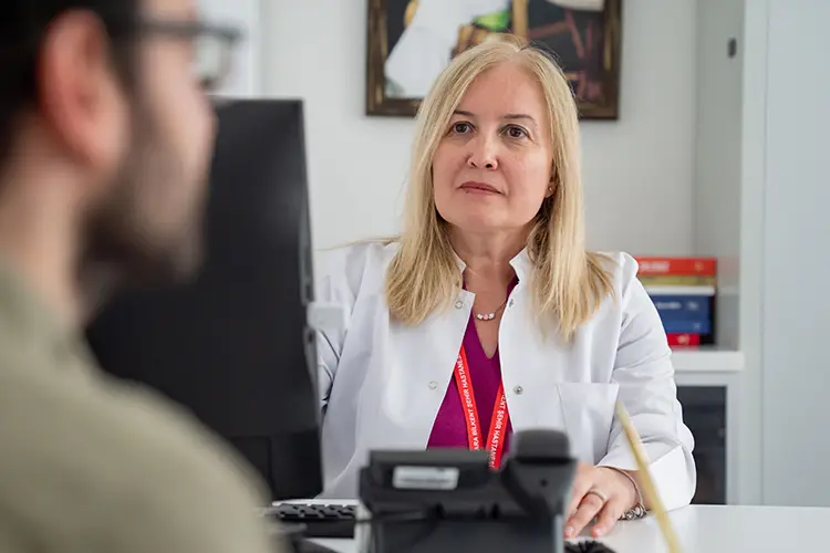 Ms Hastalığına Karşı Doktorluk Hayaline Tutunan Tıp Öğrencisi3