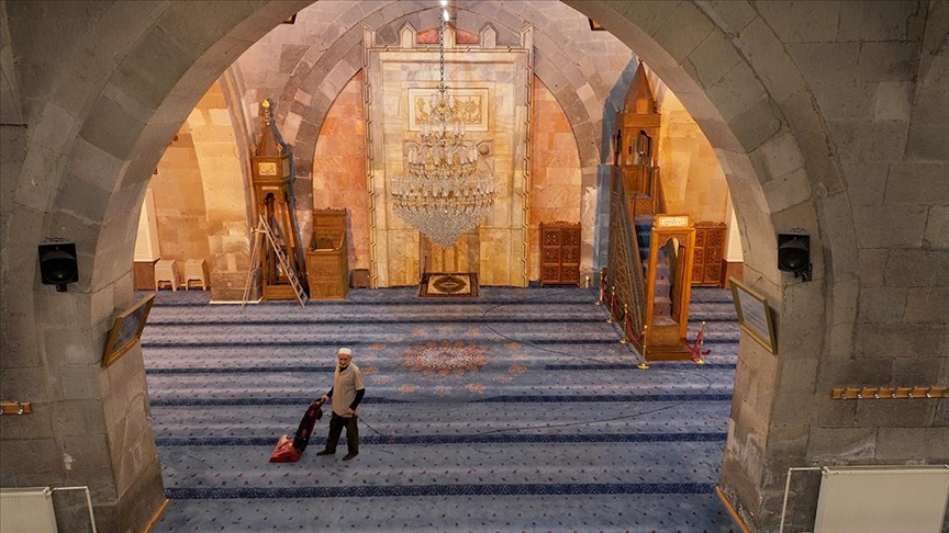 Thumbs B C 3298785524E79D26Ef846165Bdae261C