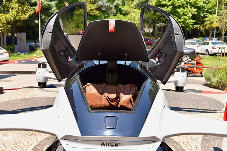 Türkiye'nin Ilk Insanlı Evtol Uçuş Testi Bilişim Vadisi'nde Yapıldı