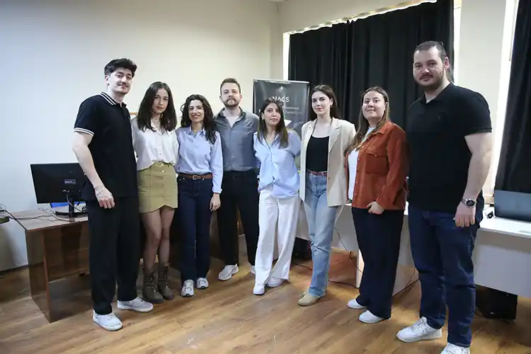 Yerli Akıllı Bileklik Alzheimer Hastalarının Kaybolma Riskini Azaltıyor