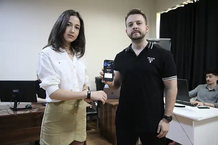 Yerli Akıllı Bileklik Alzheimer Hastalarının Kaybolma Riskini Azaltıyor1