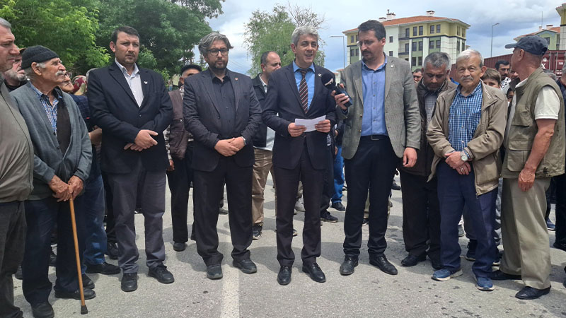 Yrp İl Başkanı Tuncay, Vefa Mahallesi Sakinlerinin Şikayetlerini Dinledi  (1)