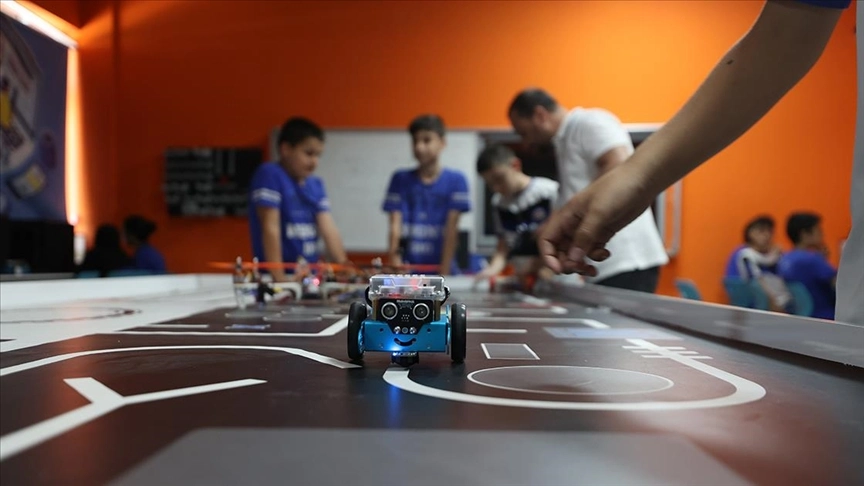 Antalya’daki Okulda Öğrenciler Piyano Da Çalıyor, Sebze De Yetiştiriyor 4