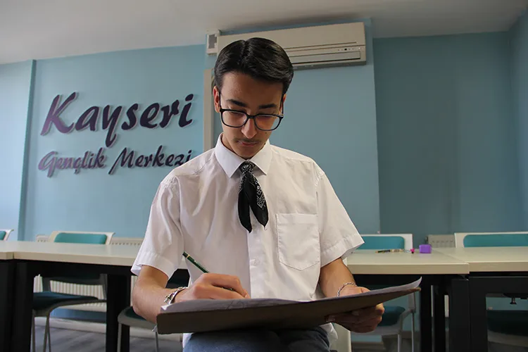 Depremzede Öğrenci, Katıldığı Resim Yarışmasıyla Çin Hayaline Ulaştı2