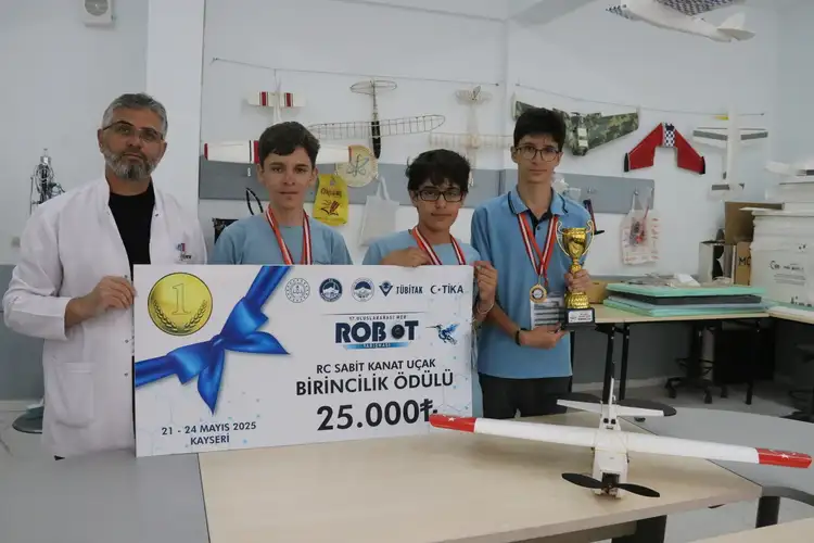 Depremzede Öğrencilerden Uluslararası Başarı2