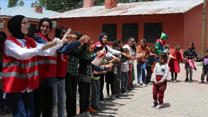 Kızılay’dan Köy Çocuklarına Saç Bakımı (1)