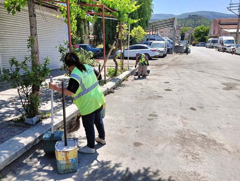Kütahya Belediyesi Kurban Bayramında Temizliği İhmal Etmedi (1)