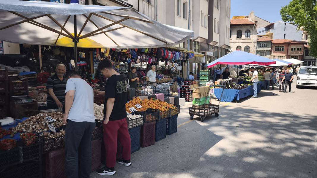 Kütahya Da Pazarcı Esnafından Pazaryeri Eylemi (7)