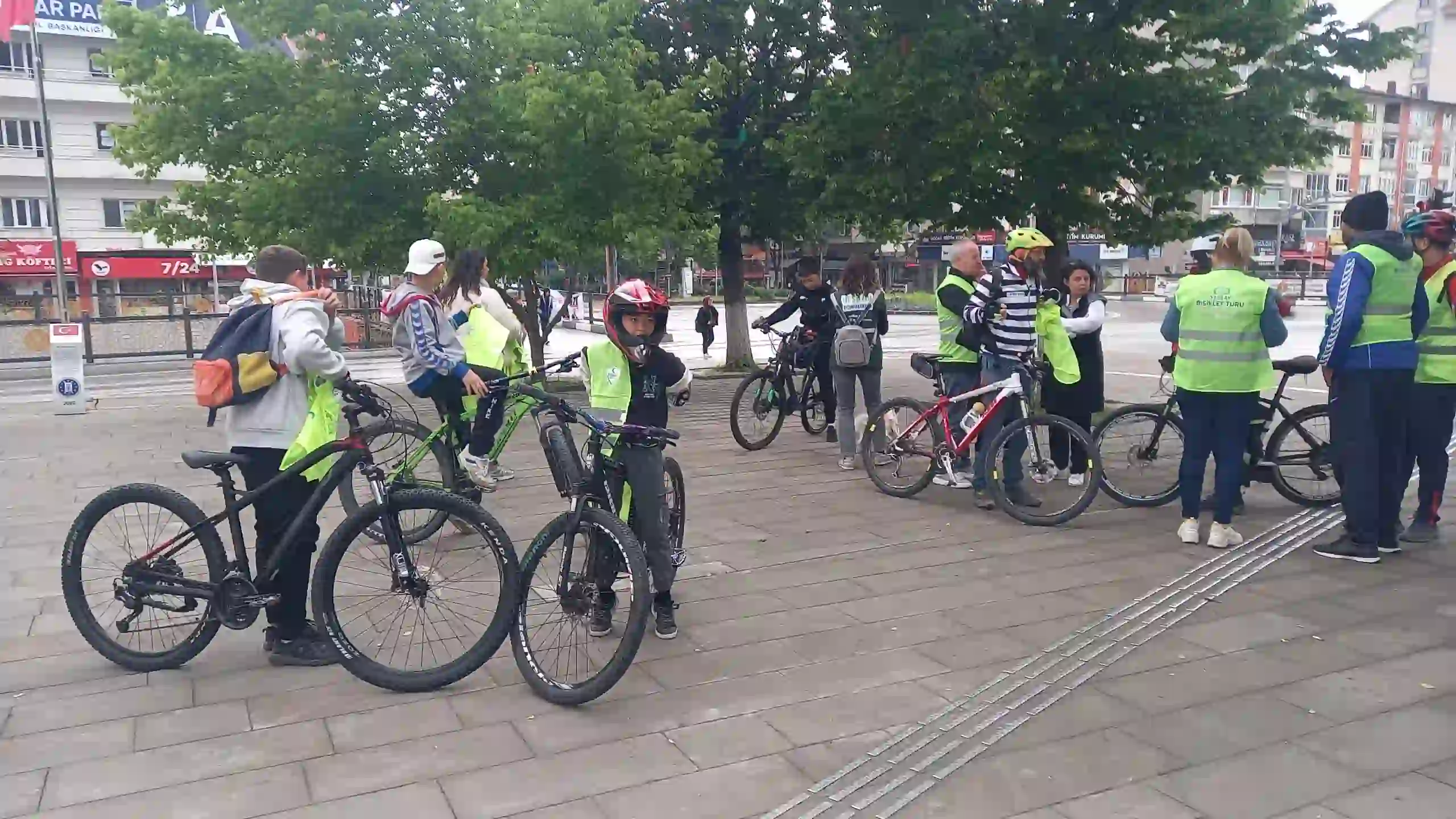 Kütahya Yeşilay, Geleneksel Bisiklet Turunda Buluşturdu