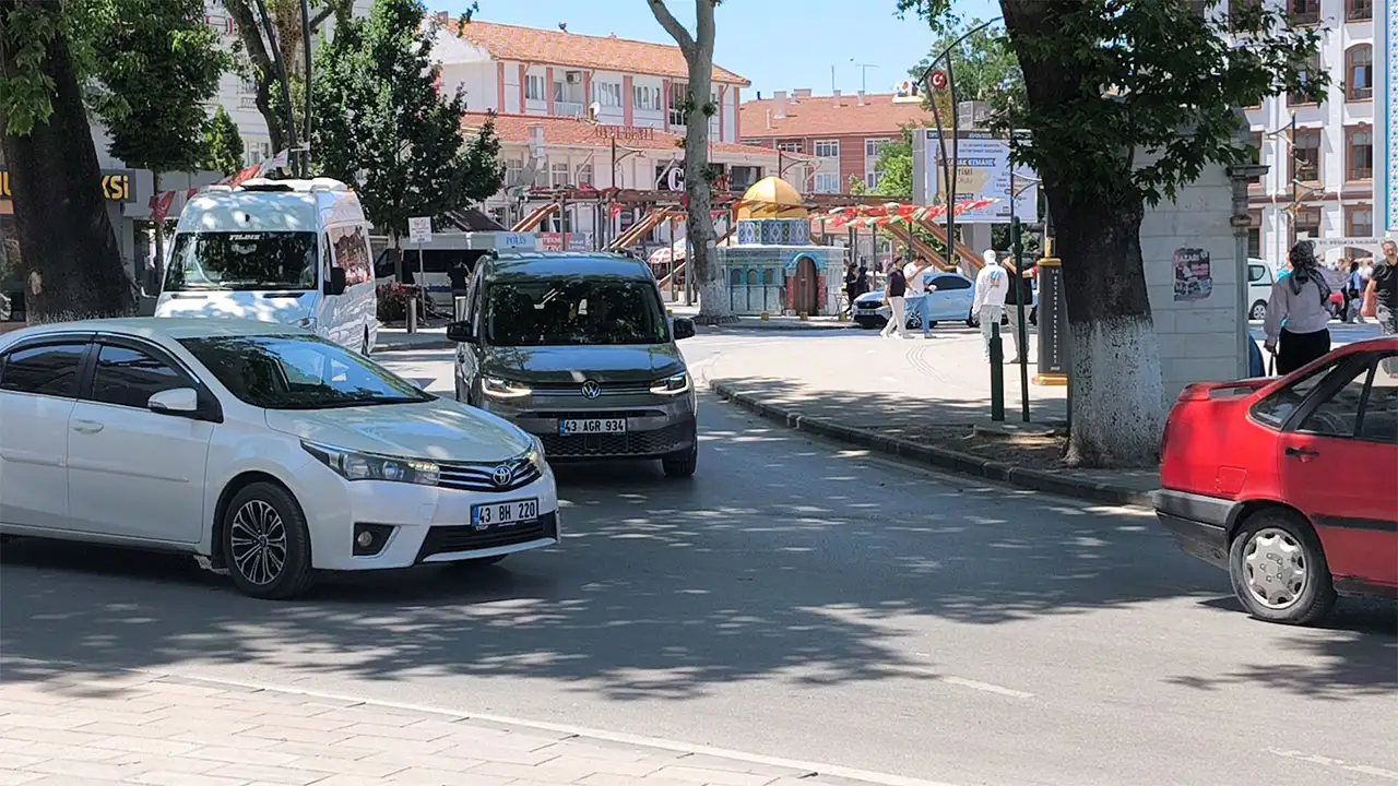 Kütahya’da Araç Sayısı Merkez Nüfusa Yaklaştı4