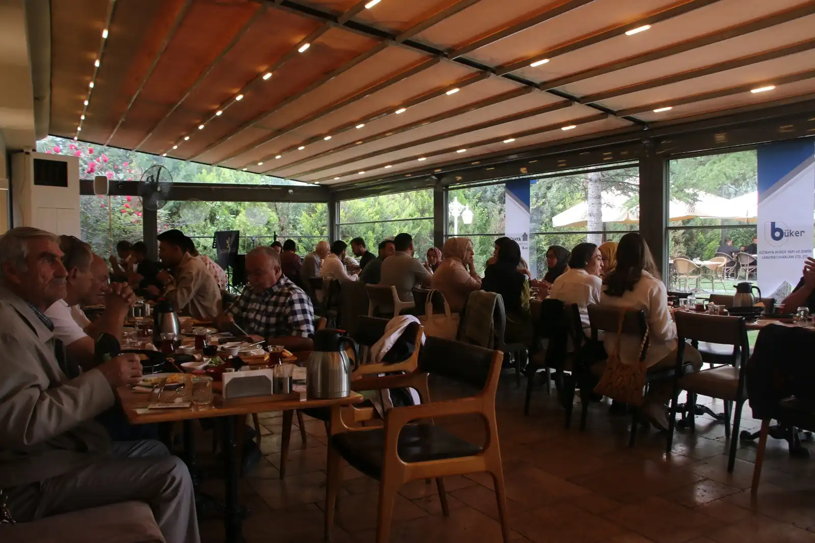 Kütahya'da Inşaat Mühendisleri 'Yaza Merhaba' Kahvaltısında Buluştu (1)