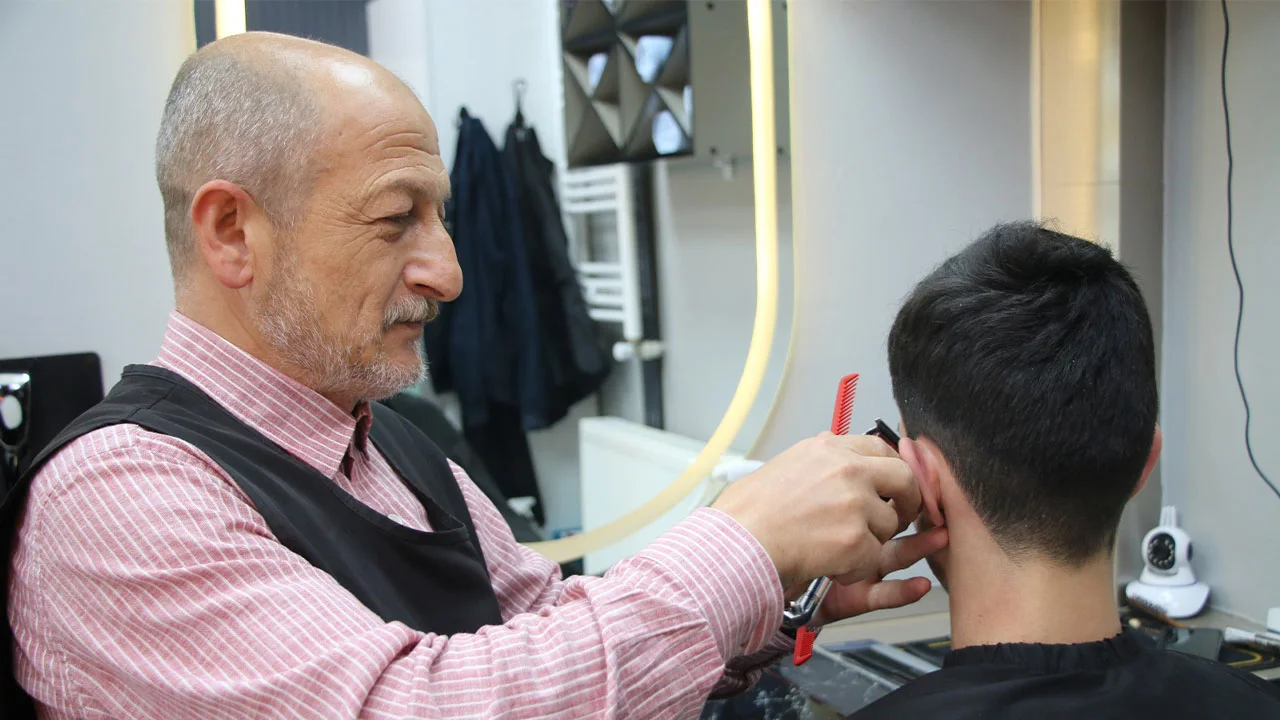 Kütahya’da Kuaför Ve Berberlerde Bayram Mesaisi2