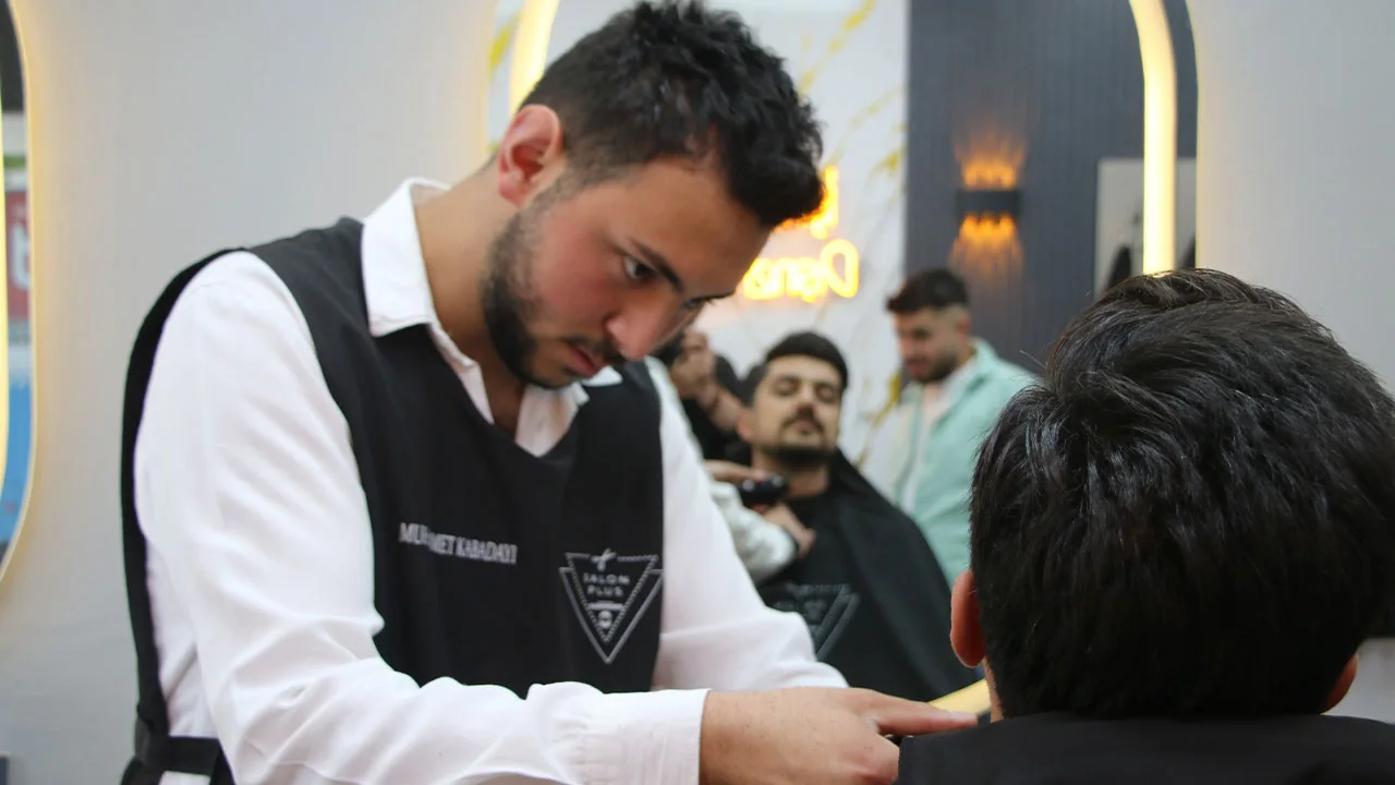 Kütahya’da Kuaför Ve Berberlerde Bayram Mesaisi3