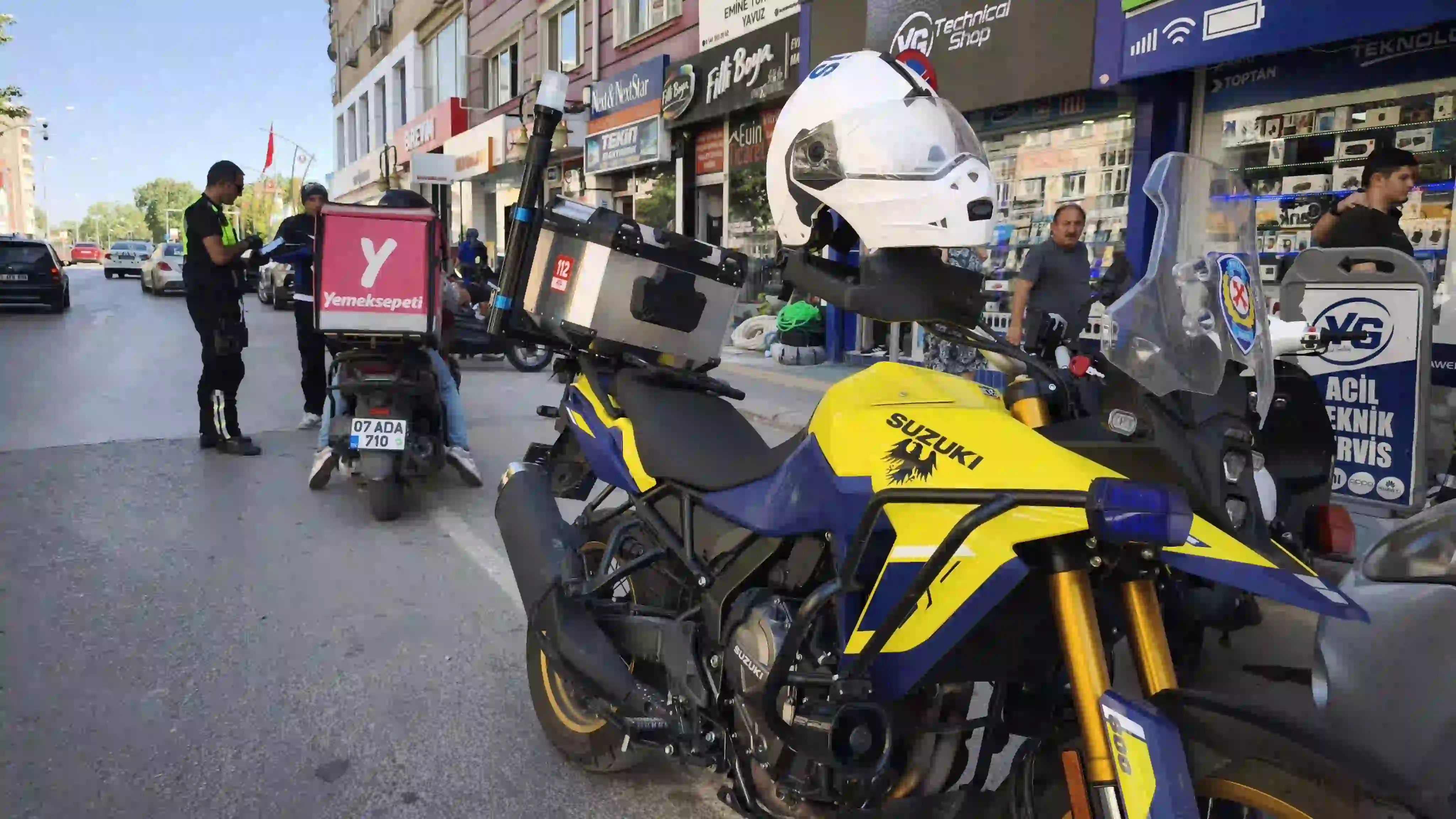 Kütahya’da Motokuryeler Ve Motosikletler Denetlendi