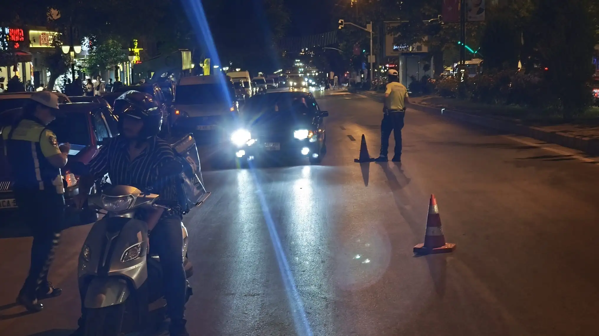 Kütahya’da Polis Ekiplerinden Denetim 1