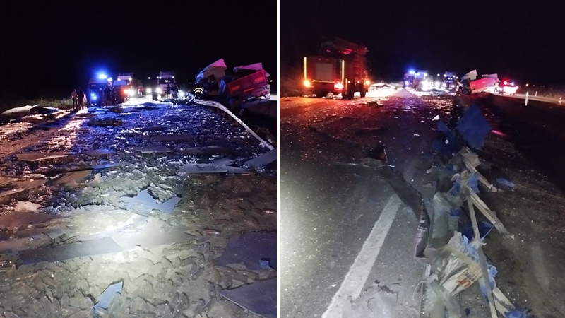 Kütahya'da Tır Bariyerlere Çarptı, Sürücü Öldü (3)