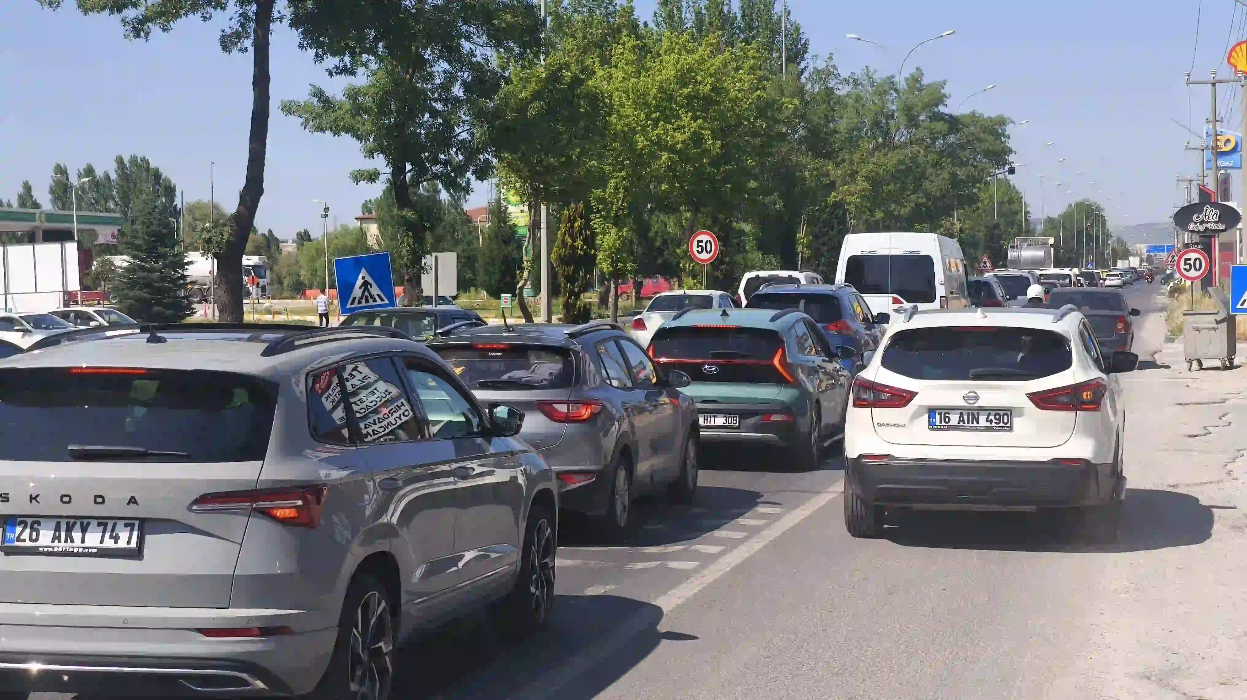 Kütahya’da Trafikte Bayram Dönüşü Yoğunluğu