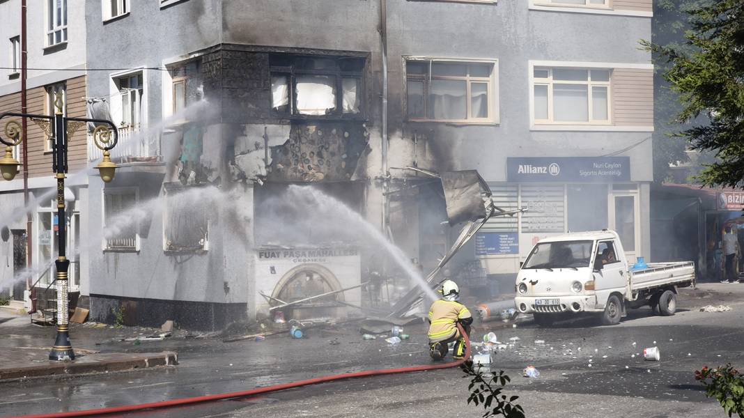 Kütahya'da Tüpçüdeki Patlamada Ağır Yaralananların Tedavileri Sürüyor (3)