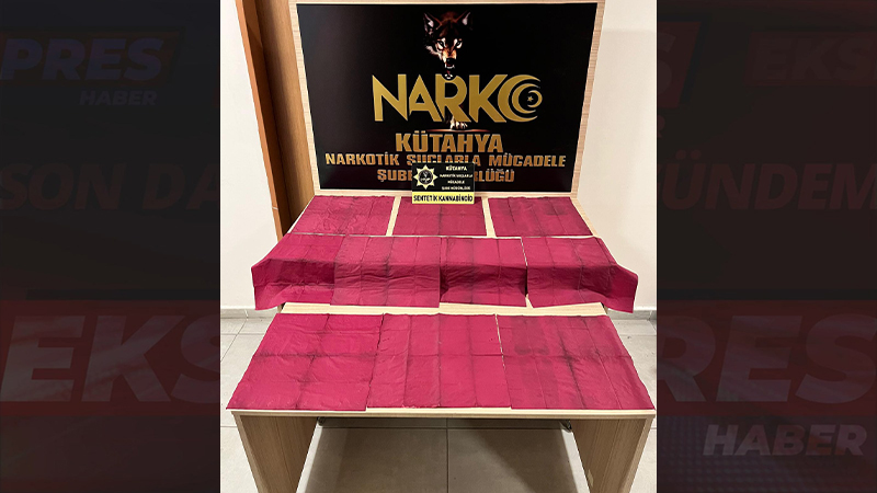 Kütahya'da Uyuşturucu Emdirilmiş Peçeteler Ele Geçirildi (3)