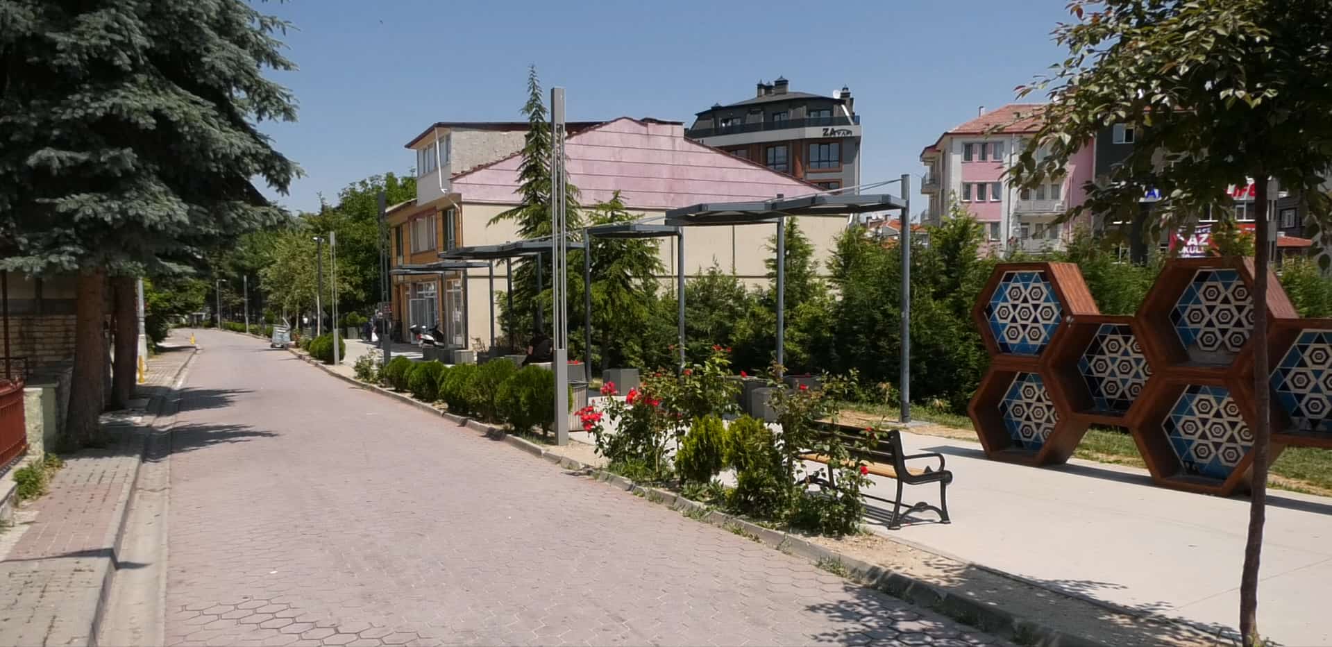 Kütahya’da Vatandaşlar “Barlar Sokağı”Na Tepkili