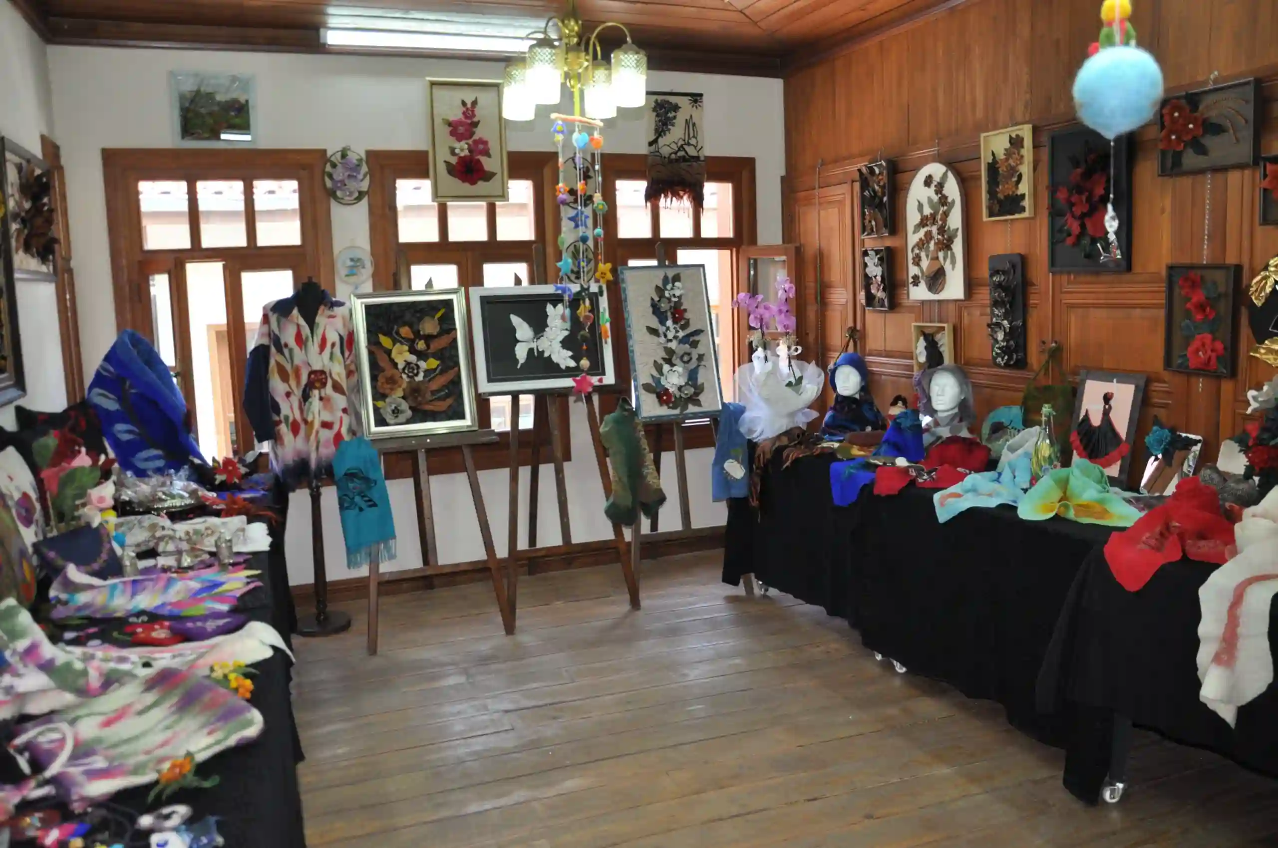 Kütahya’da Zanaat Ve Halk Sanatları Ürünleri Sergilendi