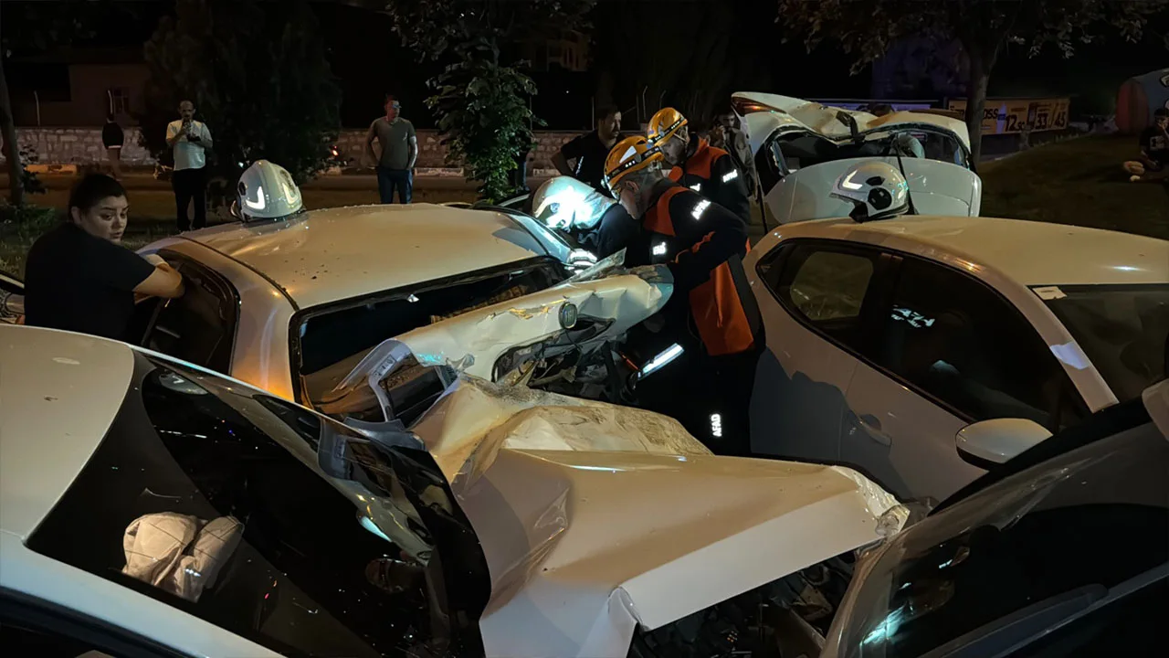 Kütahyada Zincirleme Kaza, Yaralılar Var6