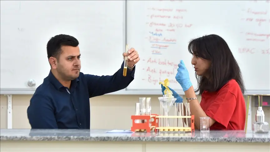 Lise Öğrencileri Plastik Atıklara Alternatif Çevre Dostu Ambalaj Geliştirdi3