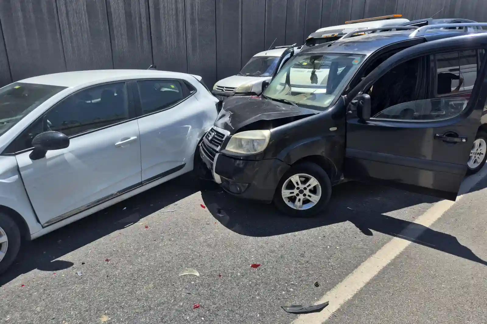 Manistrafik Kazas Kişi Yaralandı 2