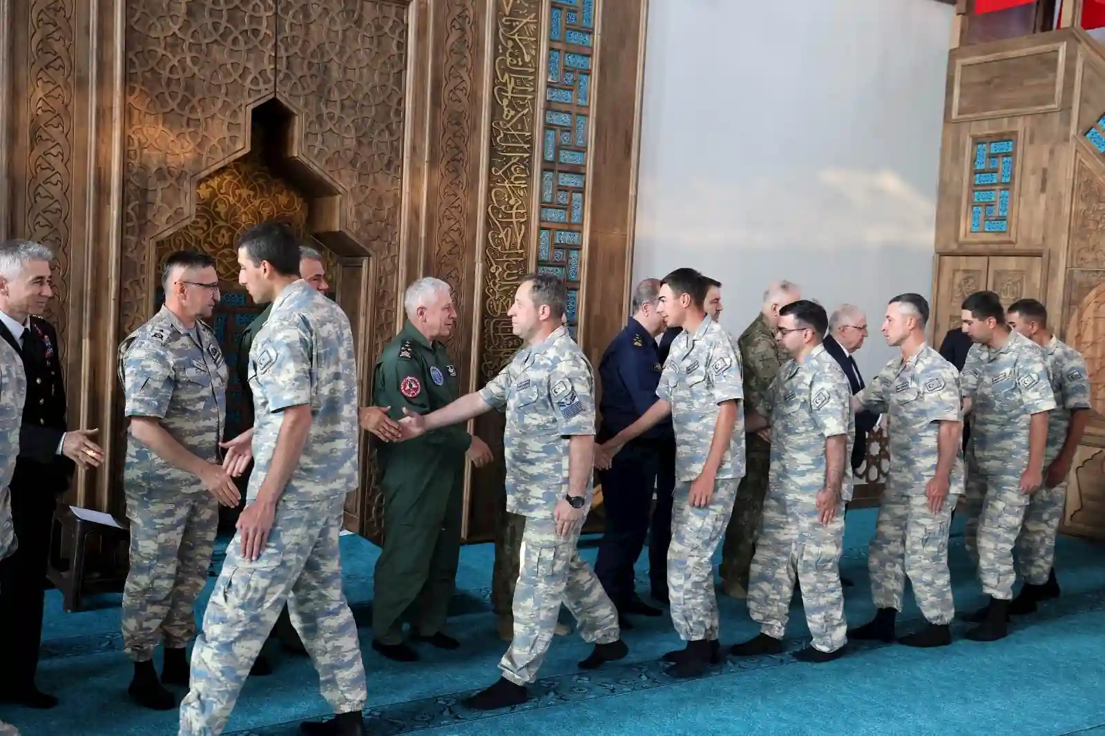 Msb Bakanı Güler, Kütahya'da Mehmetçikle Bayramlaştı 2