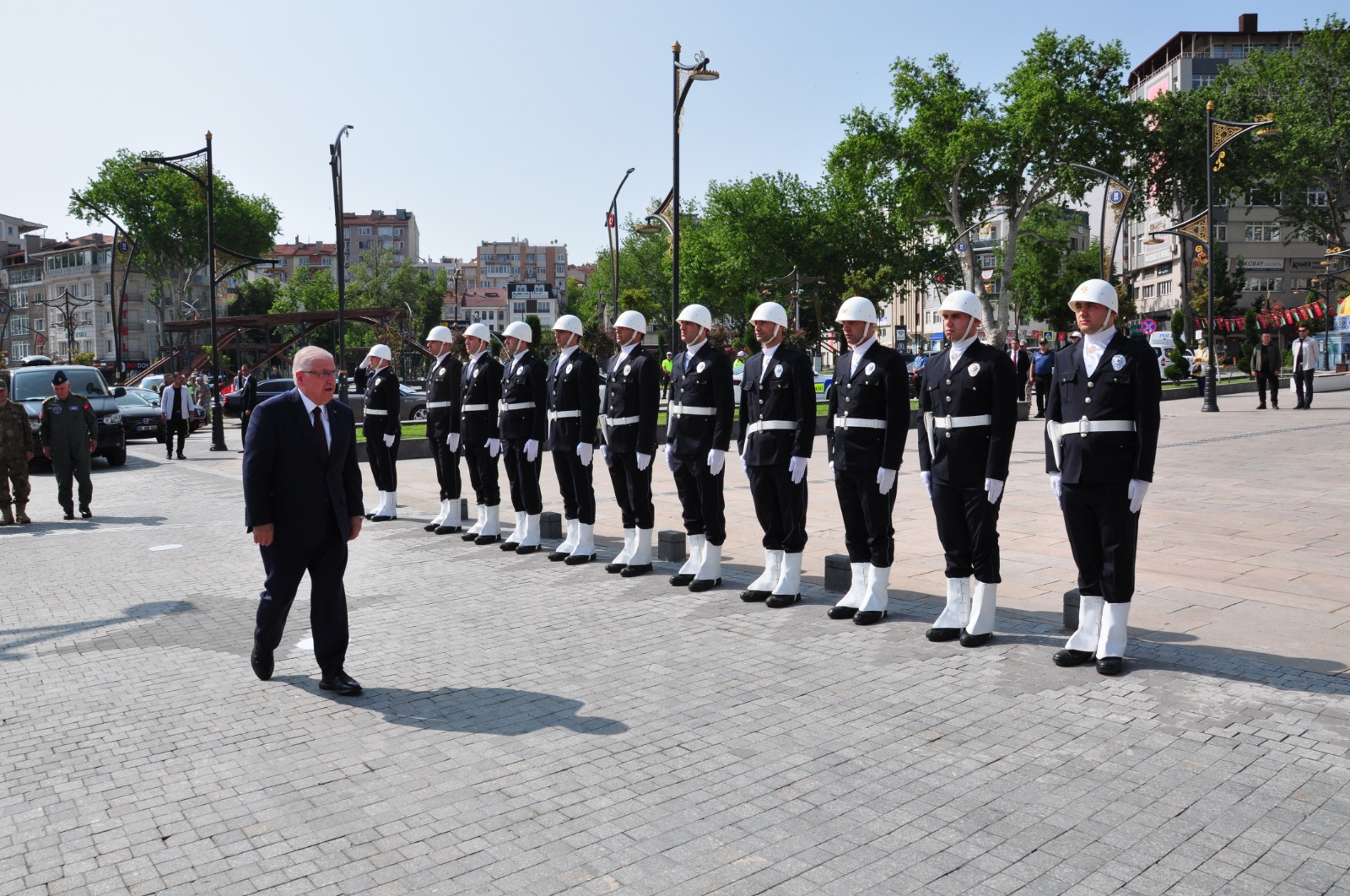Msb Bakanı Güler’den Kütahya Valisi Işın’a Ziyaret1