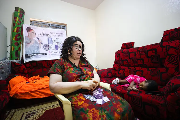 Sanat Ve Zanaat Yoluyla Senegalli Albinoların Önyargılarla Savaşı