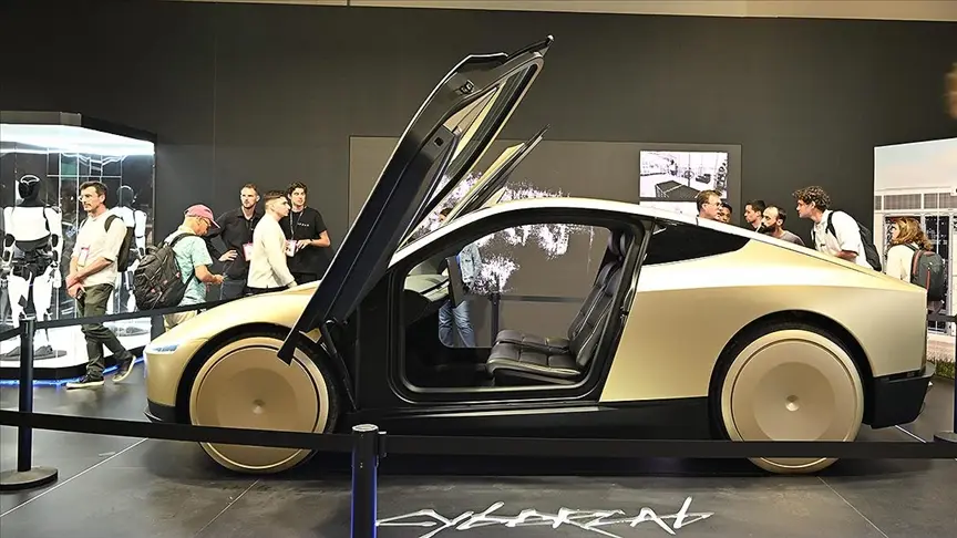 Tesla’nın Sürücüsüz Taksi Aracı Cybercab Vivatech 2025’Te Tanıtıldı