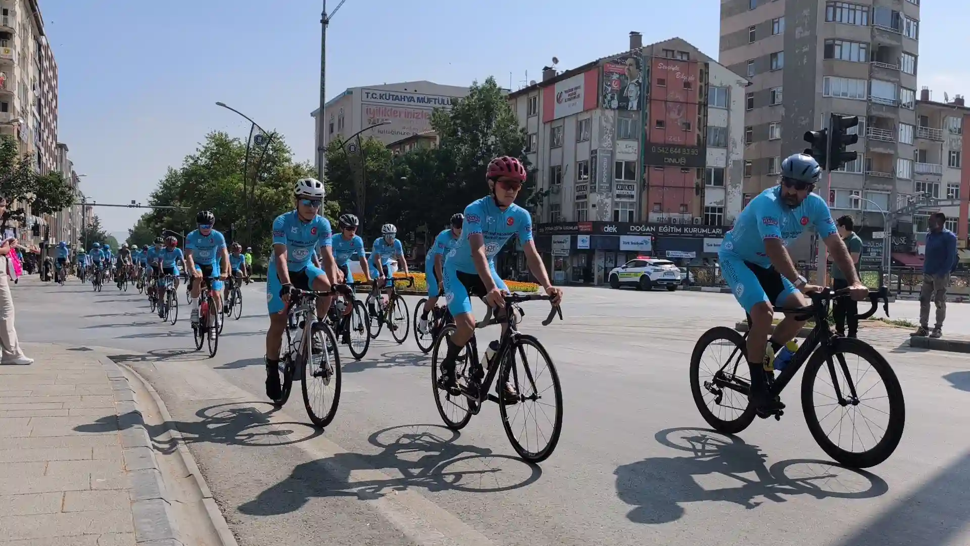 İstanbul’dan Yola Çıktılar, Kütahya’da Mola Verdiler Hedef Niğde (7)-3