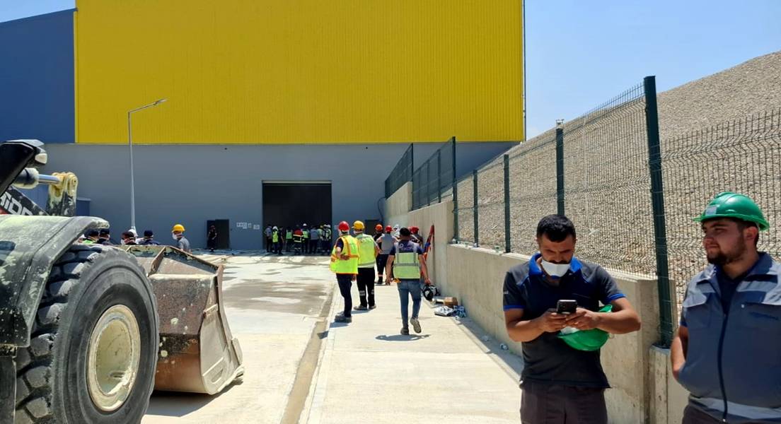 Kütahya Emet'teki Borik Asit Fabrikasında Yangın (1)