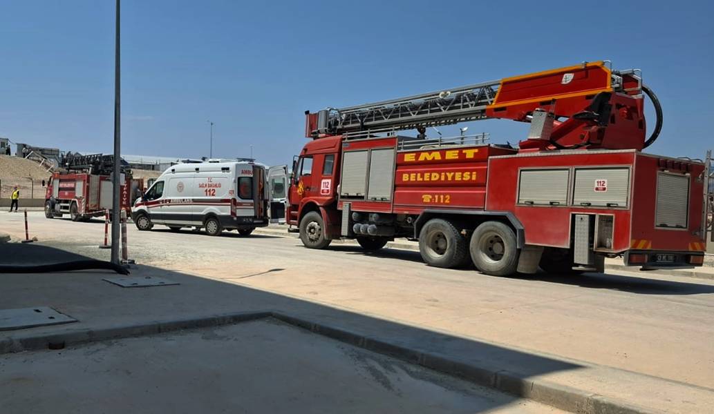 Kütahya Emet'teki Borik Asit Fabrikasında Yangın (3)