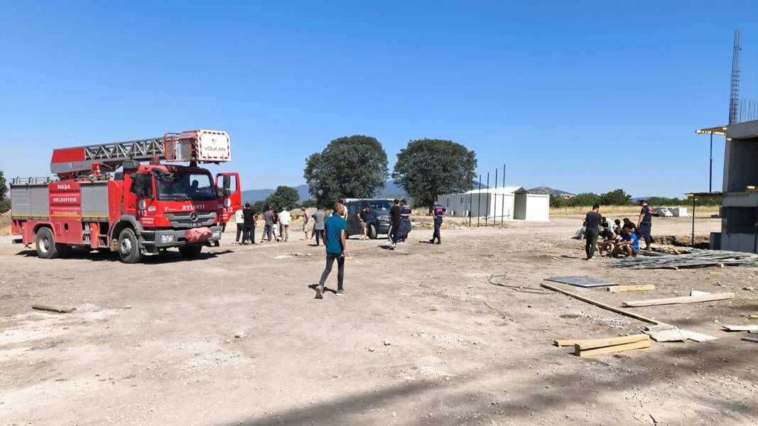 Kütahya Simav'da Toki̇ Işçileri Ödenmeyen Alacakları Için Eylem Gerçekleştirdi (1)