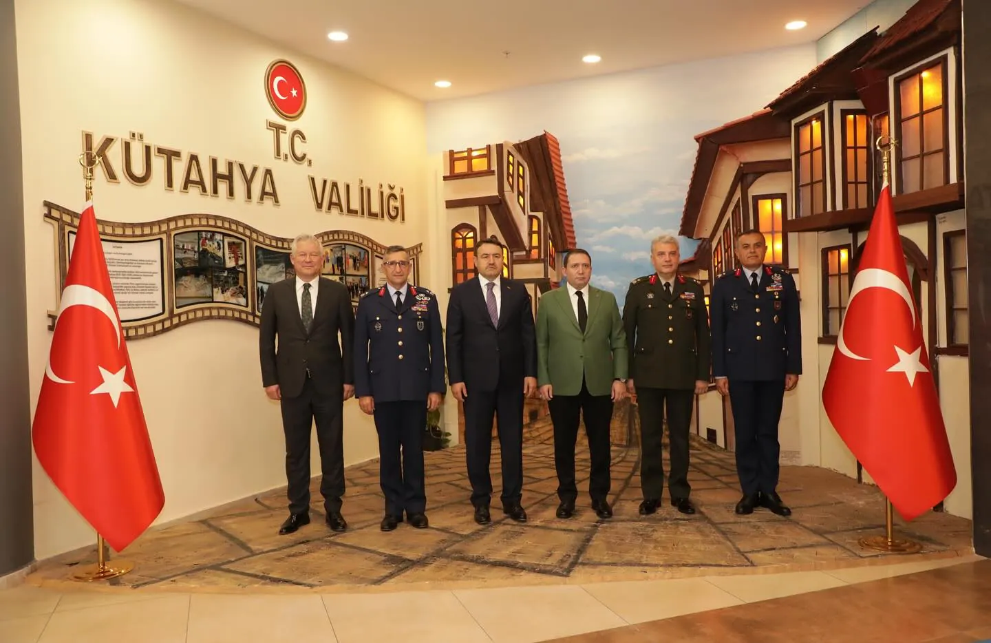 Kütahya Valisi Işın, Msb Heyetini Ağırladı 1