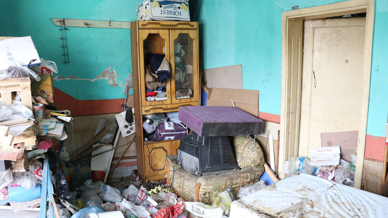 Kütahya'da Kötü Koku Geliyor Ihbarı Polisi Alarma Geçirdi4