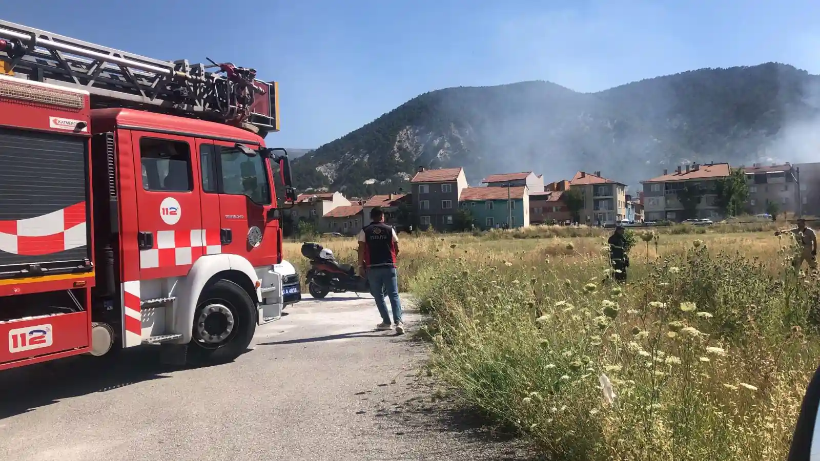 Kütahya’da Ot Yangını Paniğe Neden Oldu 3