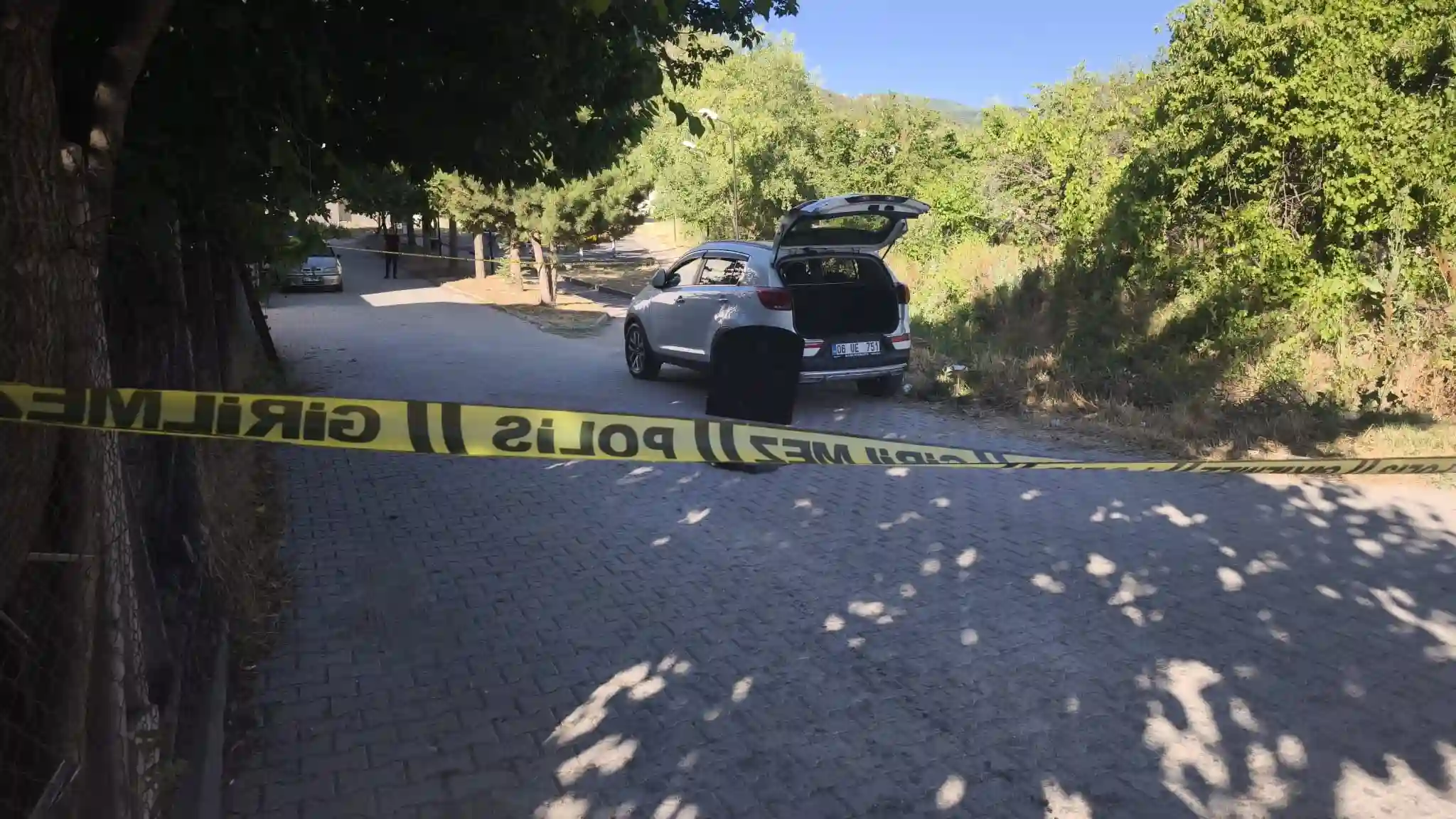 Kütahya’da Otomobilden Yayılan Gaz Kokusu Alarma Geçirdi (2)