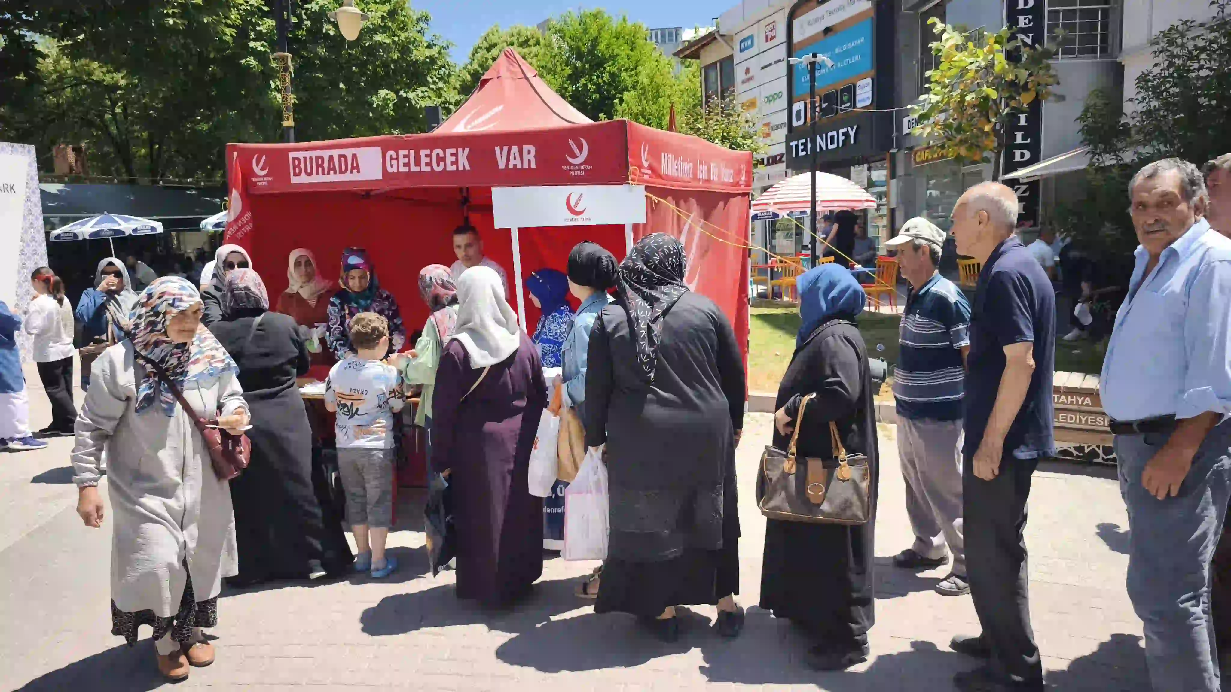 Kütahya'da Partilerden Aşure Ikramı (4)