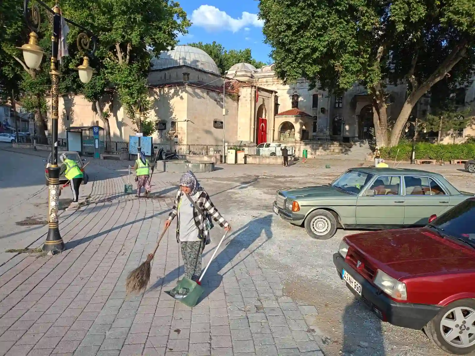 Kütahya’da Ulu Cami Çevresi Temizlendi2