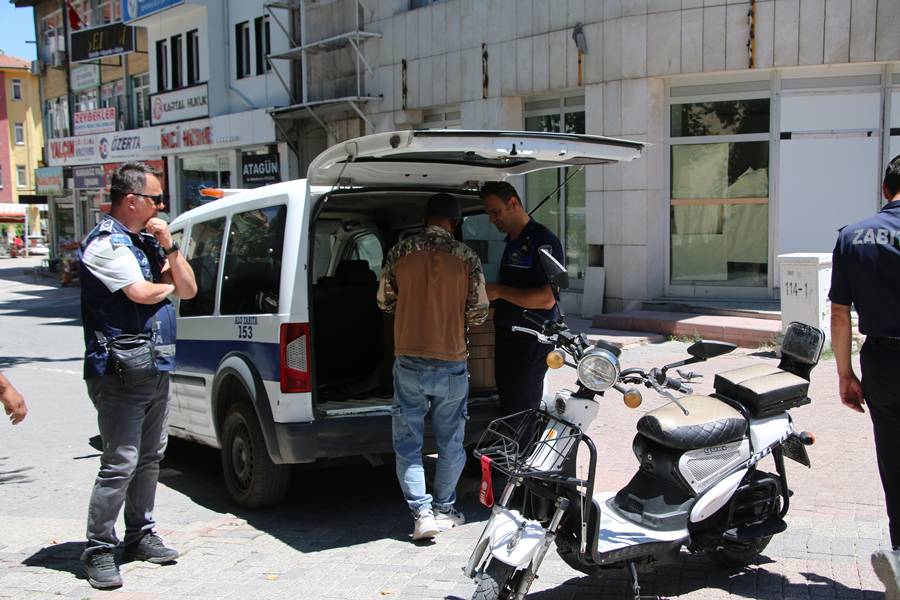 Kütahya’da Zabıta Ekipleri Motosiklet Denetiminde (2)